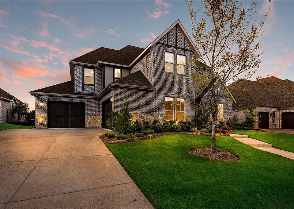 1301 Circle J