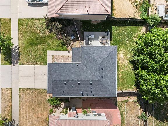 4th image of 21535 E 39th Avenue