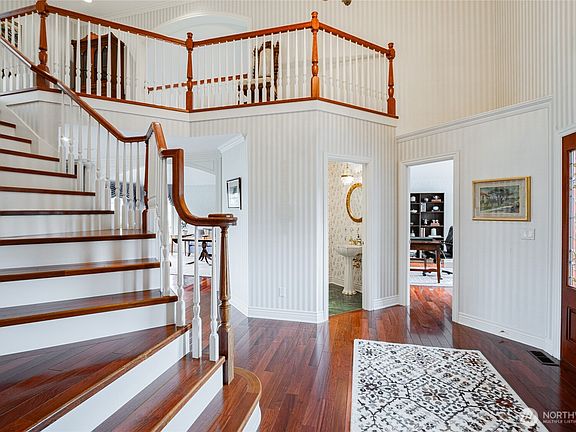 5th image of 6125 Troon Lane SE