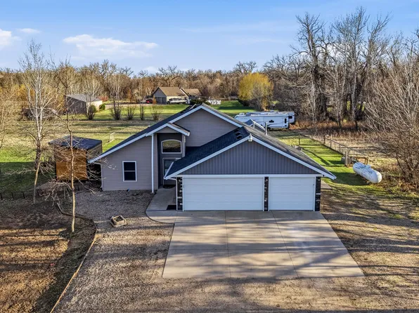 7331 Meledee Pl, Bismarck, ND 58504