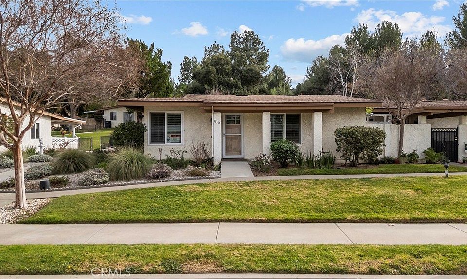 1st image of 19366 Avenue Of The Oaks