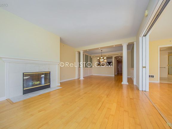 2nd image of 1438 Green St Unit 2F