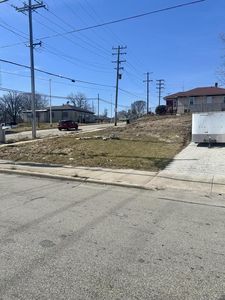 1146 South MEMORIAL DRIVE, Racine, WI, 53403
