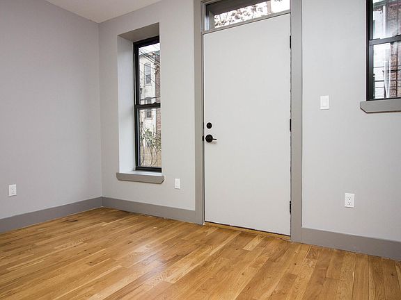 4th image of 1714 Woodbine St APT 1L