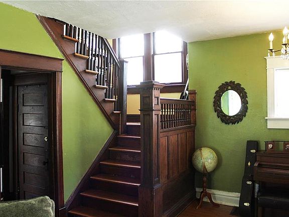 4th image of 4114 Harrison St