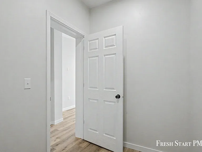 134 Maple St — Photo 11