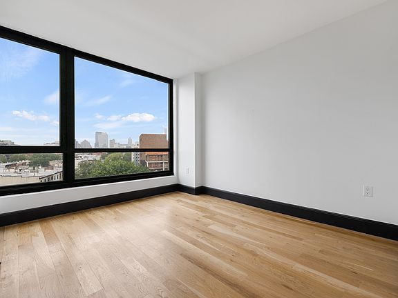 2nd image of 1134 Fulton St #3HH