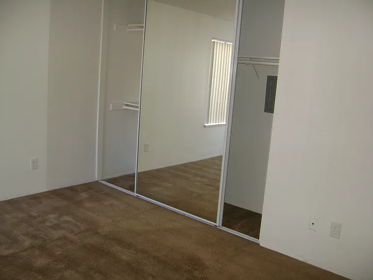 4465 Mississippi St — Photo 12