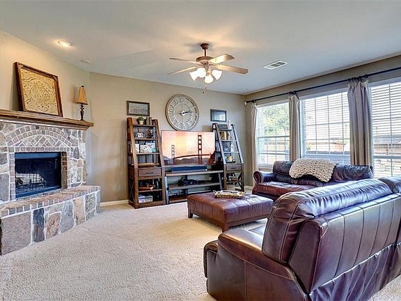 4th image of 8624 Dayton Dr