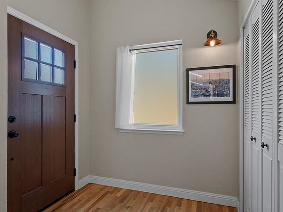 3rd image of 4 Mendocino Lane