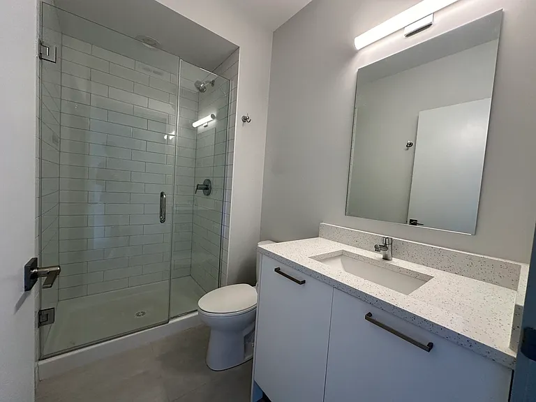 6354 N Glenwood Ave #2N — Photo 13