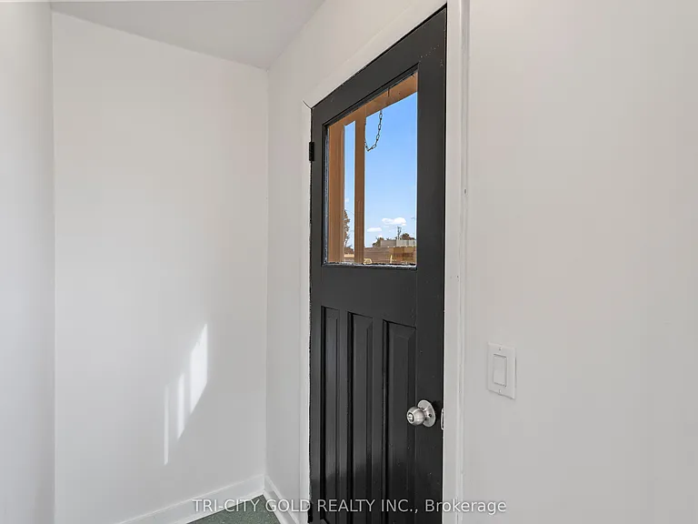 270 Main St #FRONT — Photo 7