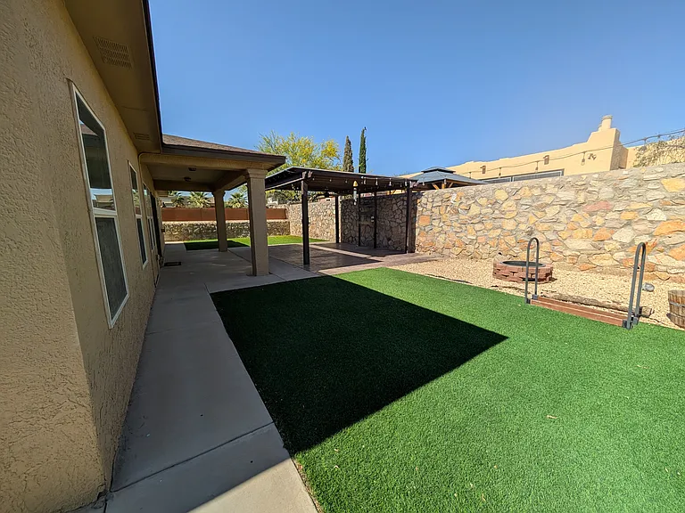 5803 London Dr — Photo 16
