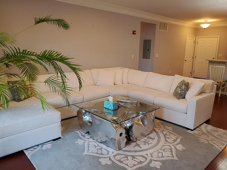 213 Center Meadow Ln — Photo 5
