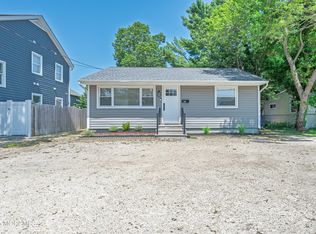 472 Pinecroft Dr, Brick, NJ 08723