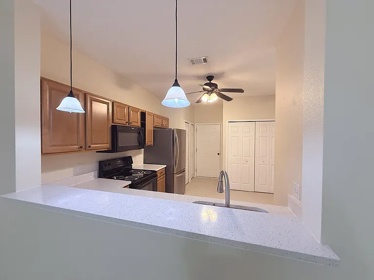 374 Scrub Jay Dr — Photo 7