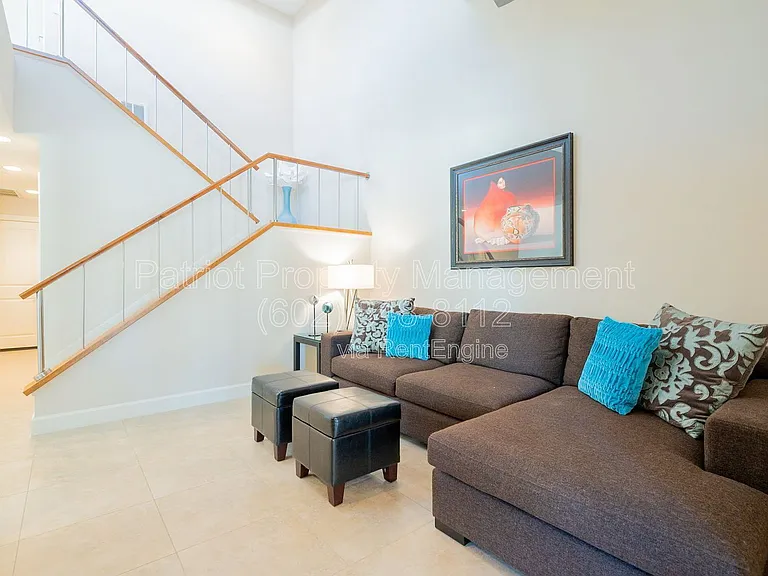 10640 E Vogel Ave — Photo 4