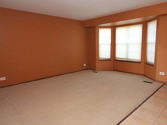 3rd image of 130 Dunton Ct