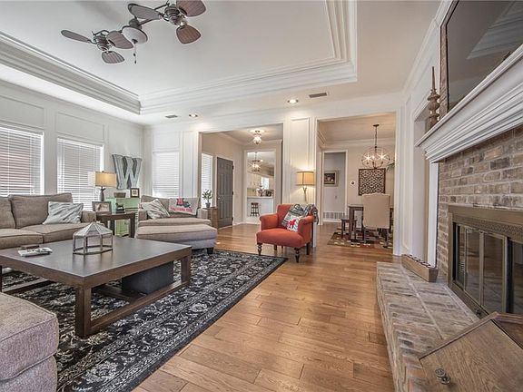4th image of 2313 Club Oaks Ct