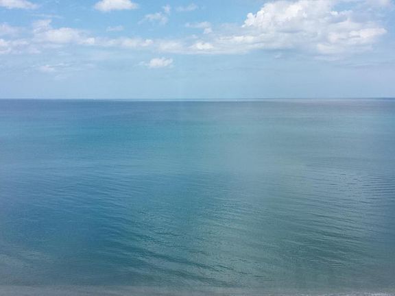 5th image of 840 Ocean Side Dr