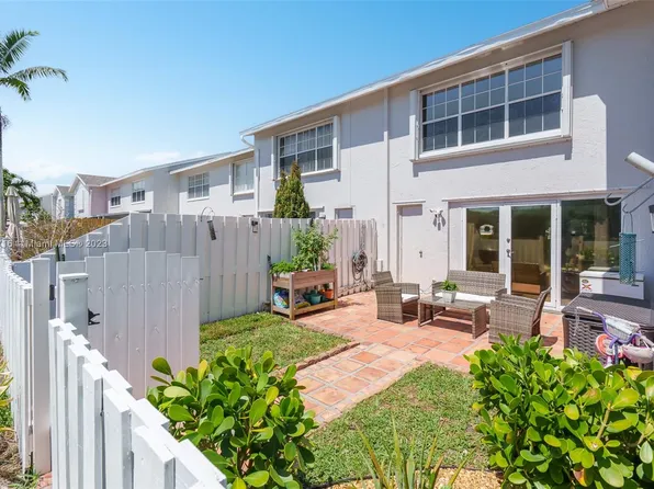 235 Foxtail Dr APT G, Greenacres, FL 33415