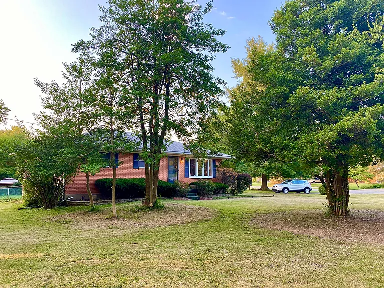 9313 Michael Edward Dr — Photo 5