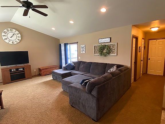 UL living room