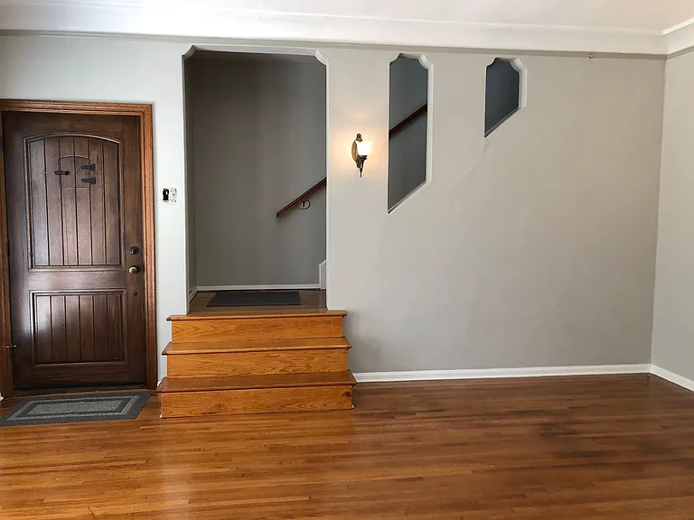 4243 E Vermont St — Photo 5