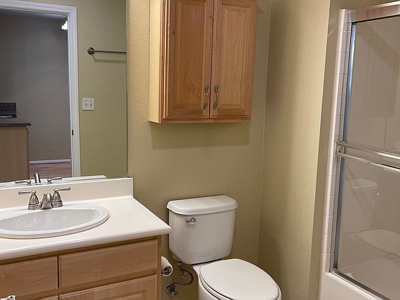 5th image of 1970 Columbia St Unit 516