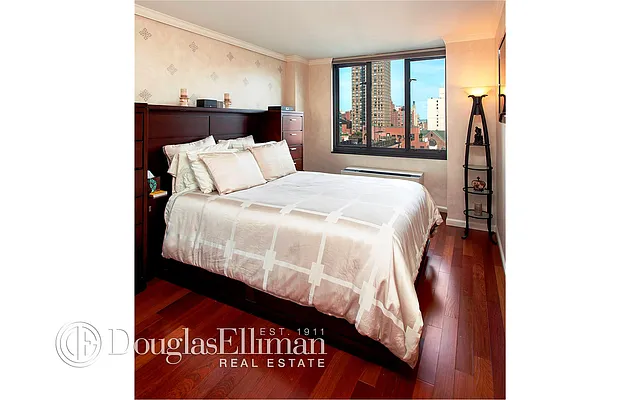 Sold by Douglas Elliman | media 20