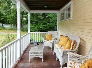 53 Megansett Rd, Cataumet, MA 02534