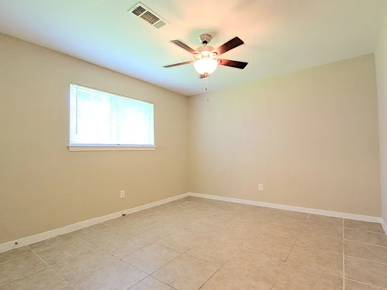 10962 Buffum St — Photo 10
