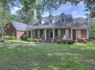 128 Deer Trace Dr, Leesburg, GA 31763