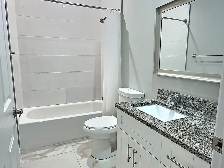 413 Martin Ave — Photo 13