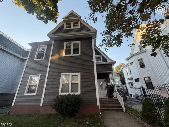 187-189 Littleton Ave, Newark, NJ 07103