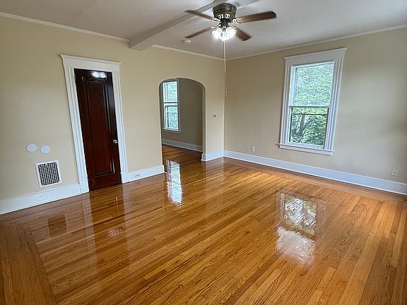 4th image of 1260 Whalley Ave #2-B