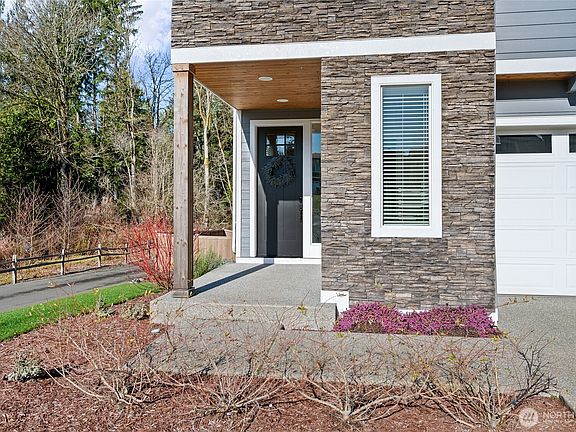 2nd image of 8721 69th Pl NE