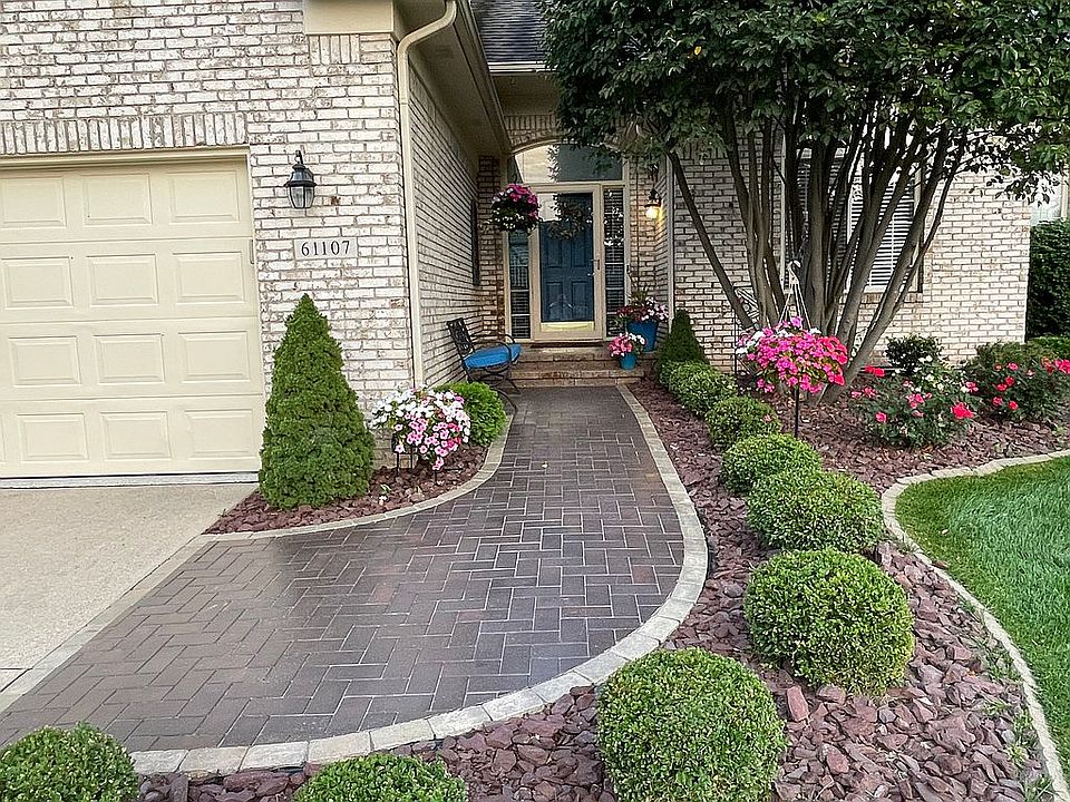 2nd image of 61107 Wedgewood Dr