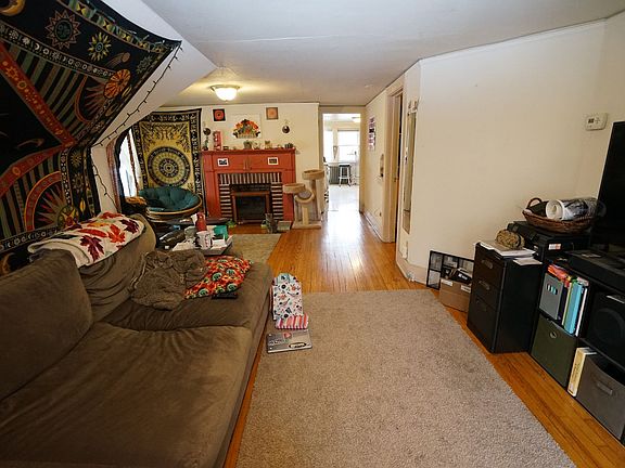 3rd image of 348 W Wilson St APT 3