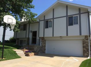 13601 Chandler St, Omaha, NE 68138