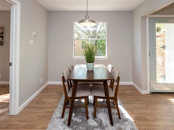 3rd image of 6908 Hyland Cir #B