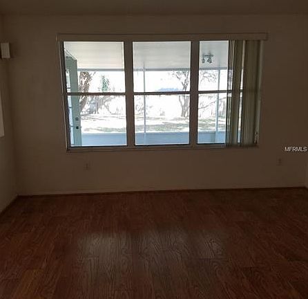 3rd image of 402 Valencia Park Dr