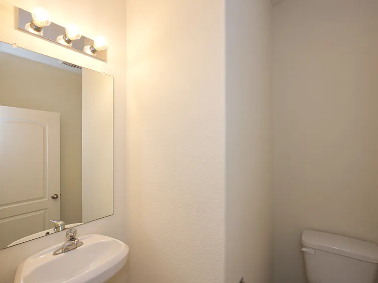 152 Curt St — Photo 9
