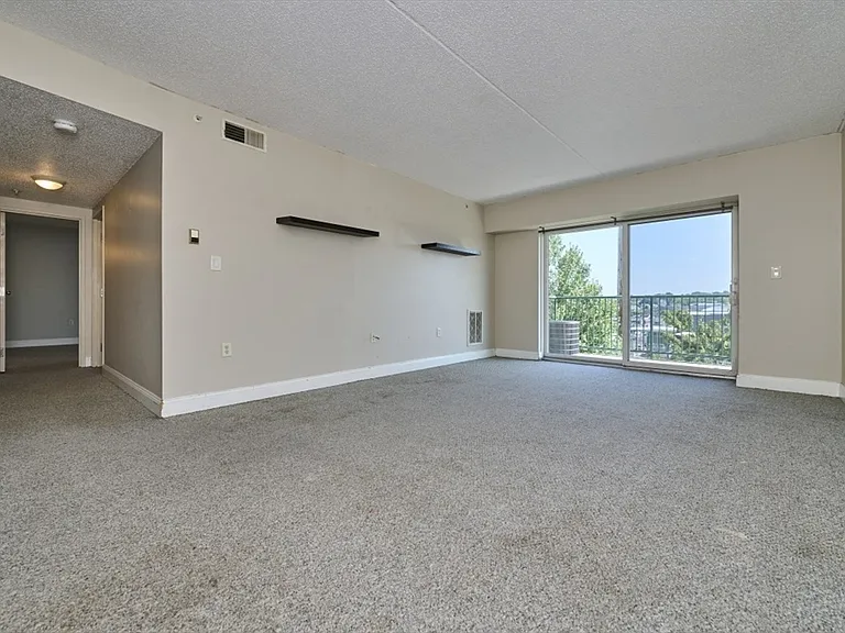 79 Waite Street Ext #54 — Photo 4