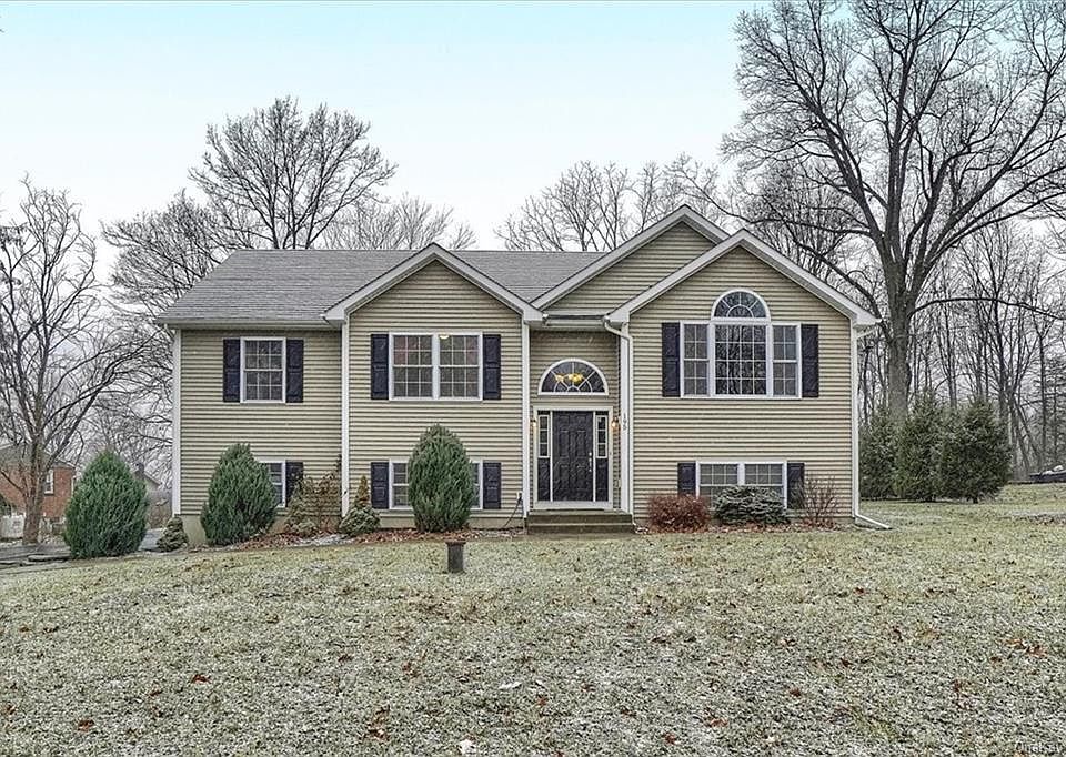 1st image of 195 Sycamore Dr