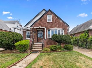 48 Wellington Rd, Elmont, NY 11003