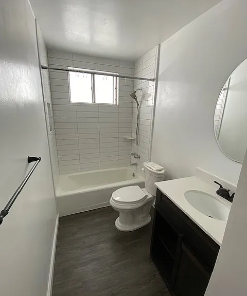 107 S Croft Ave — Photo 7