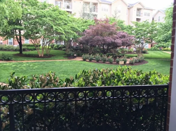 1600 Spring Gate Dr Unit 2101, McLean, VA 22102