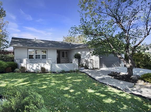 2nd image of 4585 Thousand Oaks Dr