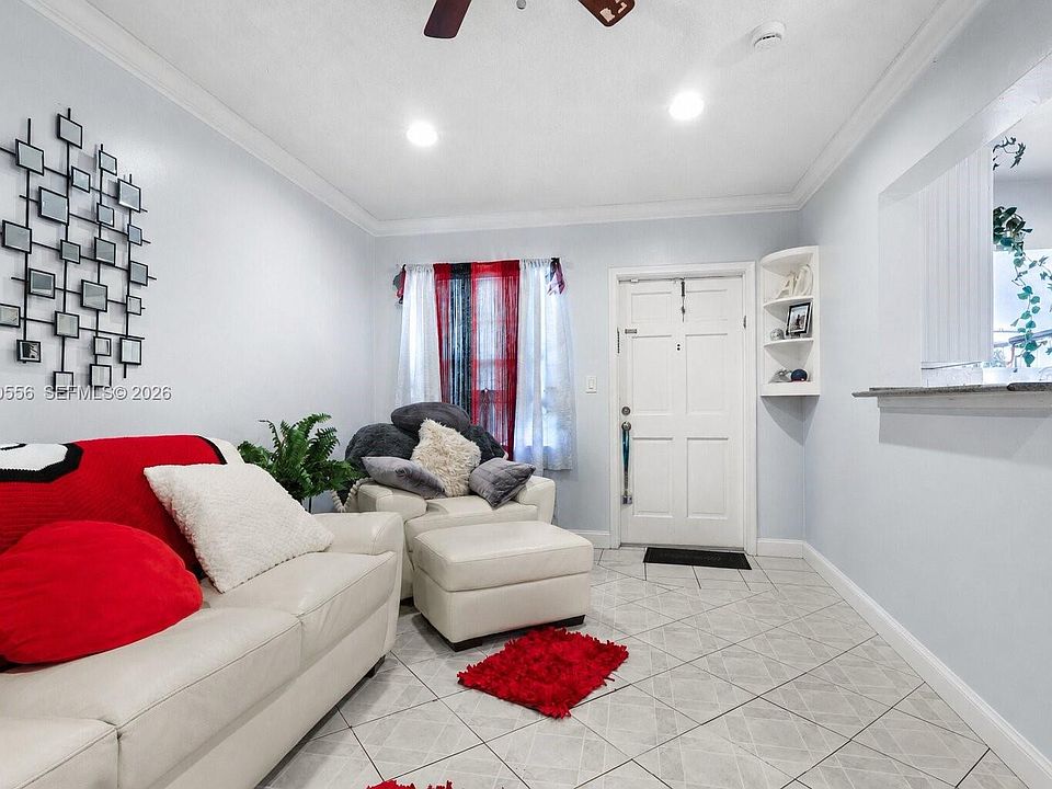 1st image of 2219 Polk St APT 5A